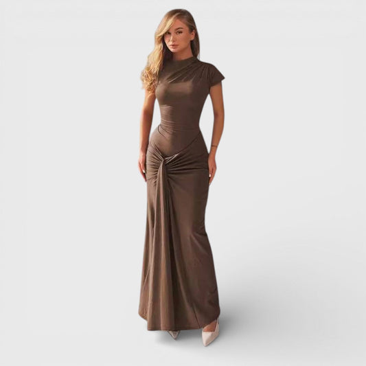 Elara | Braunes Abend-Maxikleid mit Drapierung