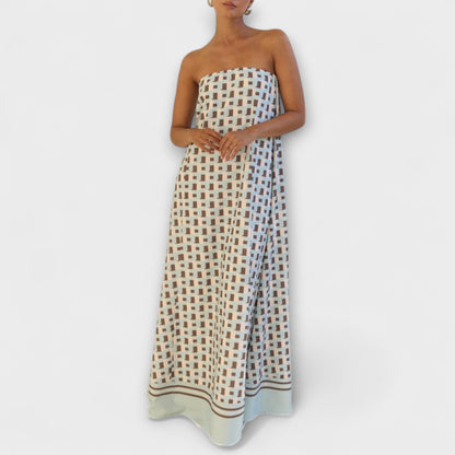 Hasel - Beiges Off-Shoulder-Maxikleid mit Punktmuster