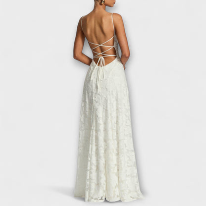 Kairi - Weisses Floral-Spitzen-Maxikleid