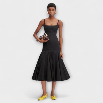 Cassie - Schwarzes Midikleid im Agave-Stil