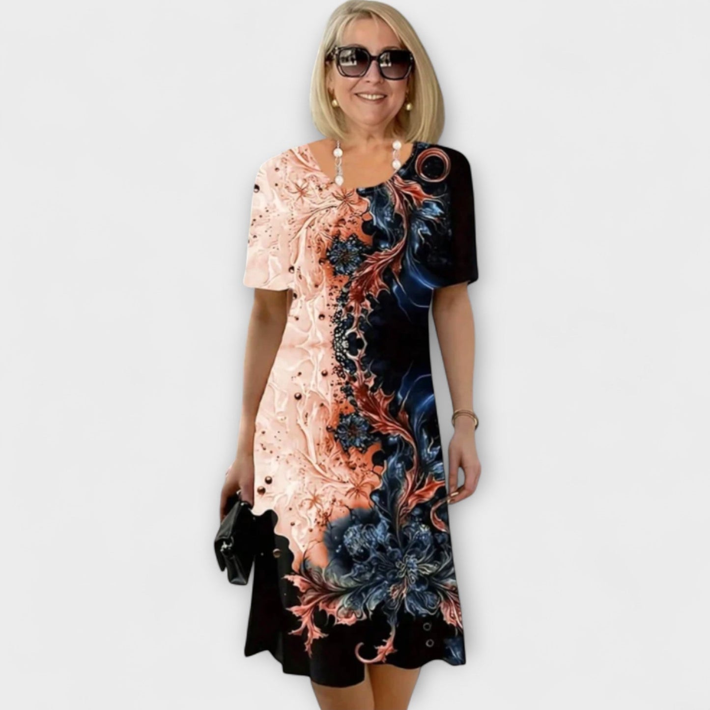 Barbara | Schwarz-blaues Kleid mit Sommerblütenmuster