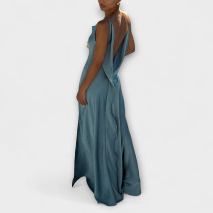 Hallie - Blaues Satin-Maxikleid mit hohem Schlitz