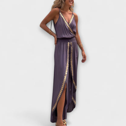 Angela | Donatila V-Ausschnitt Jumpsuit mit Stickerei und offenen Beinen