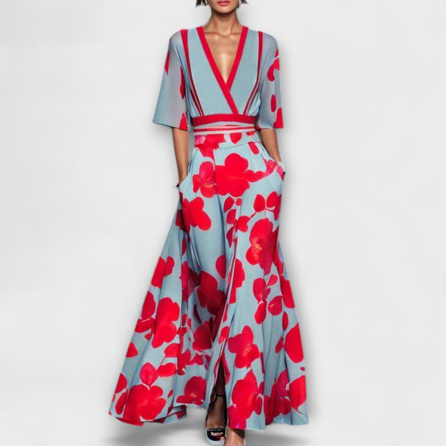 Alea | Buntes Kleid mit Rosenmuster und V-Ausschnitt