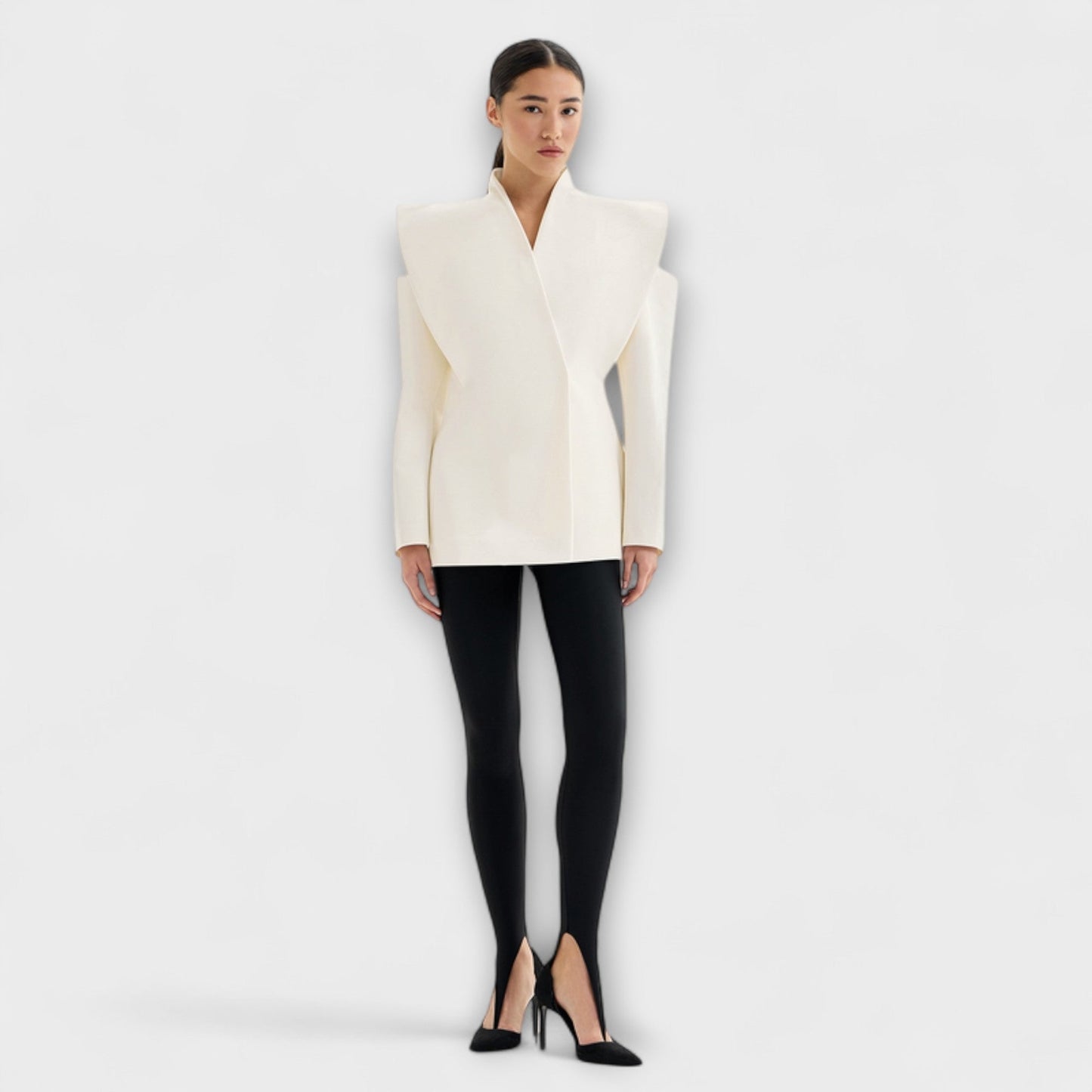 Valeria - Cremefarbener skulpturaler Schulterblazer