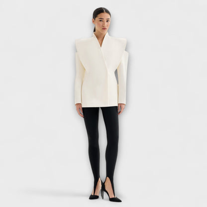 Valeria - Cremefarbener skulpturaler Schulterblazer