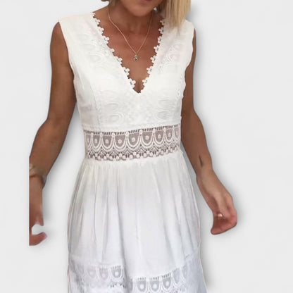 Aurélie | Weisses Spitzenkleid mit V-Ausschnitt