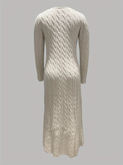 Carmen | Bequemes Zopfstrick-Maxikleid