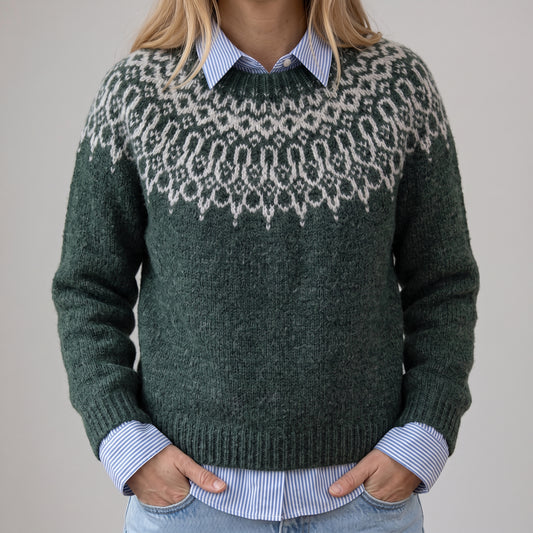 Das Tanja | Dunkelgrüner Vintage-Pullover mit Schneeflocken-Muster