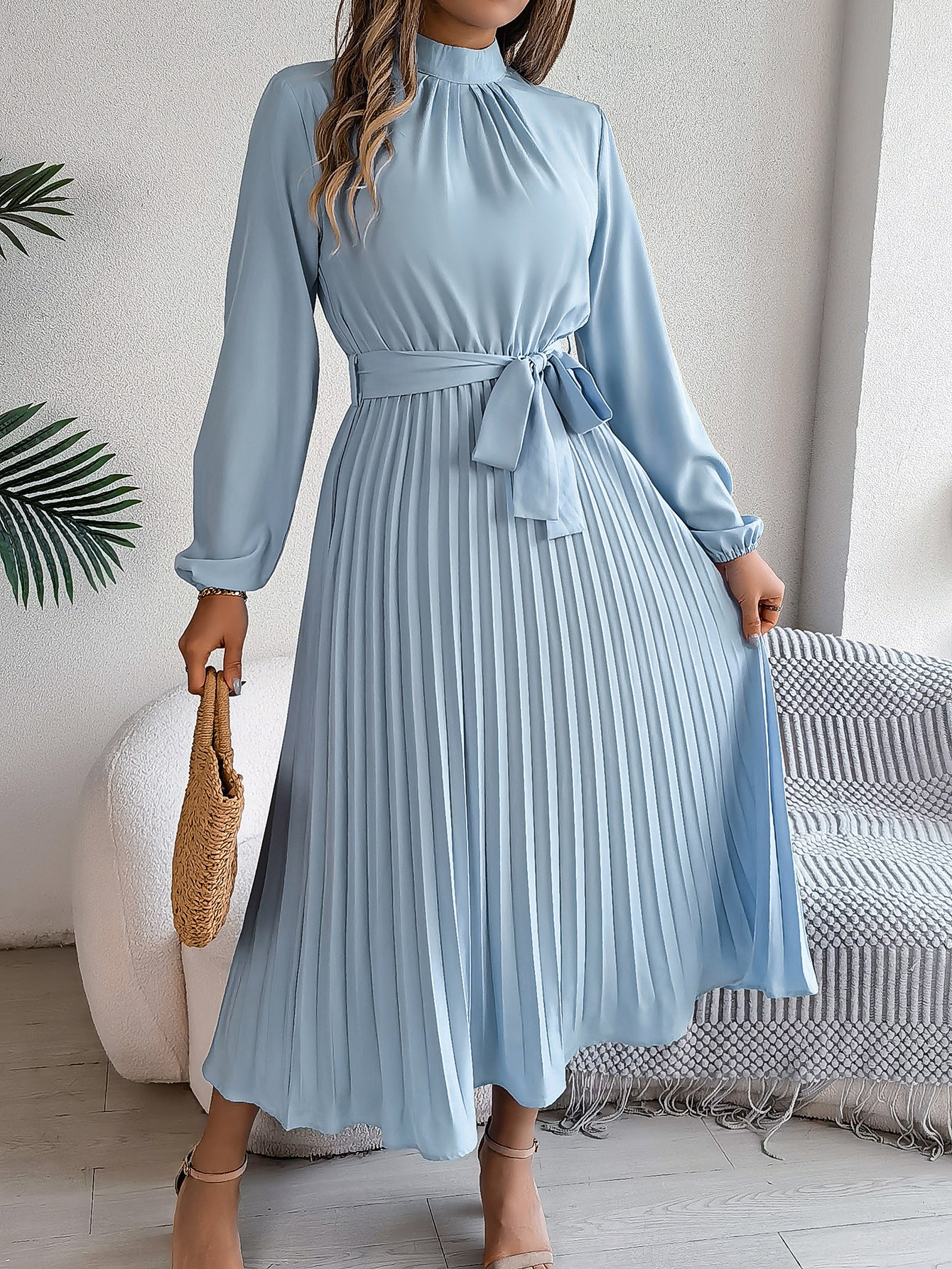 Cristina | Plissiertes Maxikleid mit Gürtel