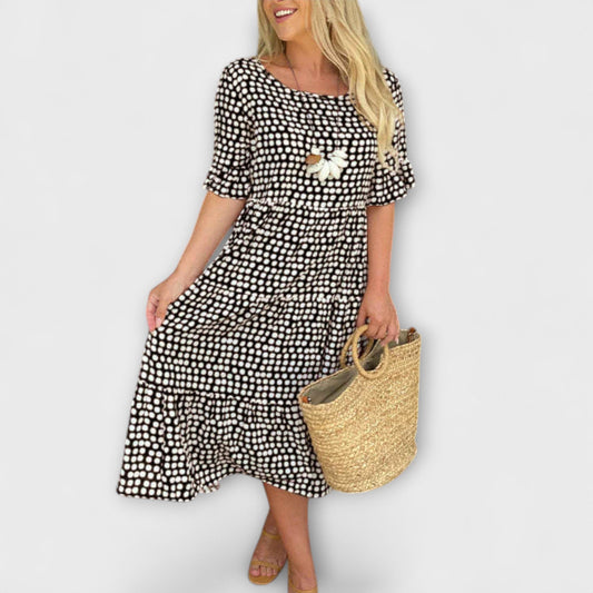 Blythea | Lässiges, gestuftes Midi-Kleid