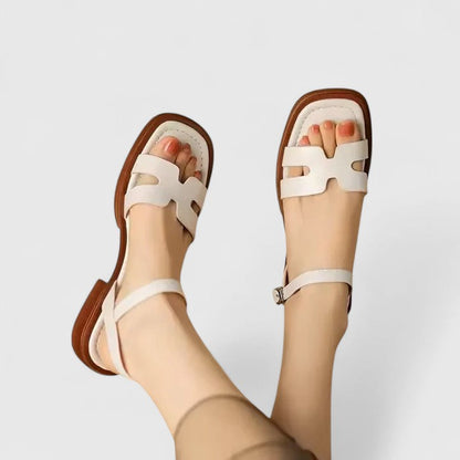 Florentina | Raffinierte flache Sandalen