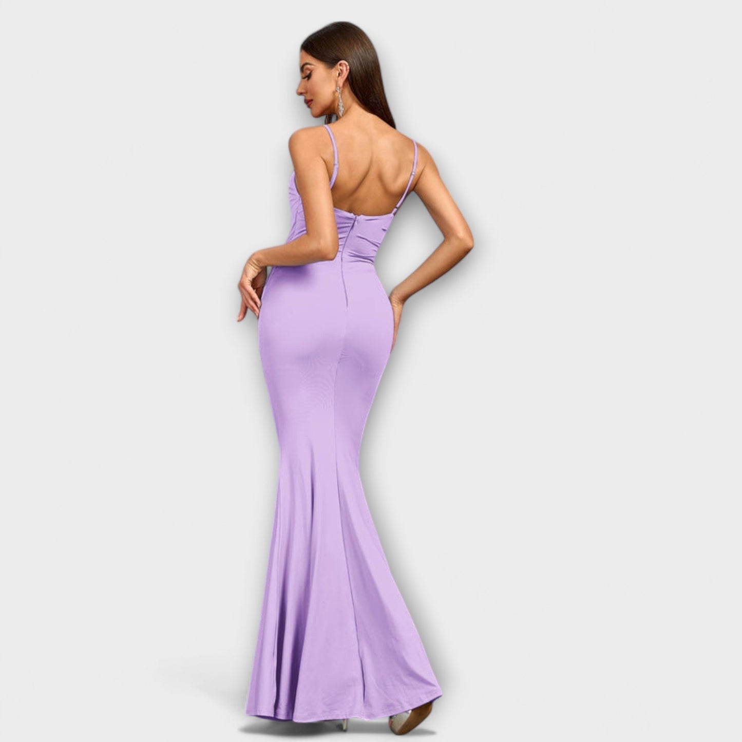 Callie - Beiges elegantes Rüschenkleid