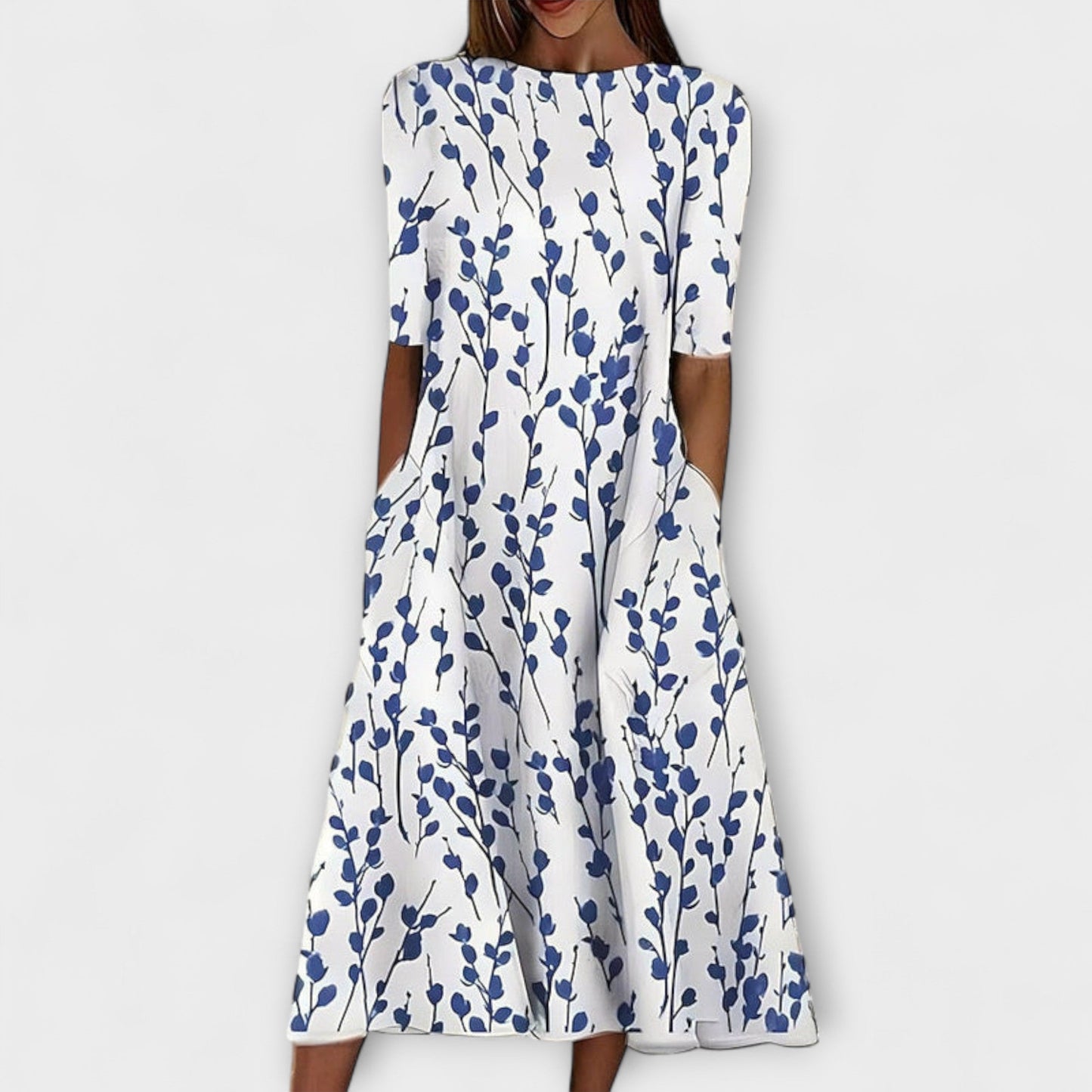 Adelina | Weisses Kleid mit blauem Blütenmuster