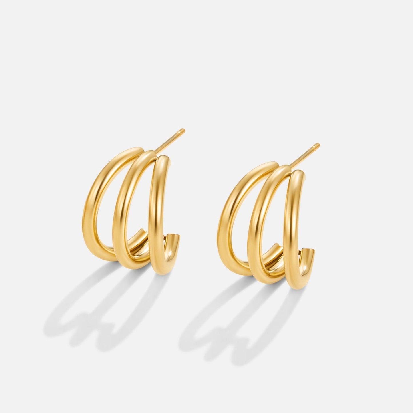 Donatella | Goldene Mini-Creolen mit strukturierter Oberfläche