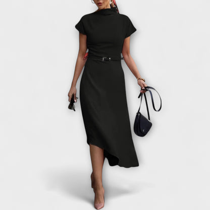 Amelia | Weisses asymmetrisches Urban-Kleid