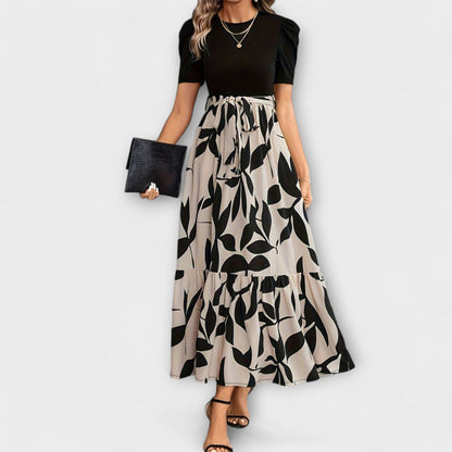 Luna - Cremefarbenes Sommerkleid mit Blumenmuster