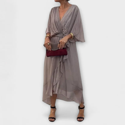 Amoura | Olivgrünes Chiffonkleid mit V-Ausschnitt