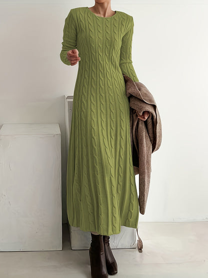 Carmen | Bequemes Zopfstrick-Maxikleid