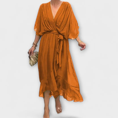 Amoura | Olivgrünes Chiffonkleid mit V-Ausschnitt