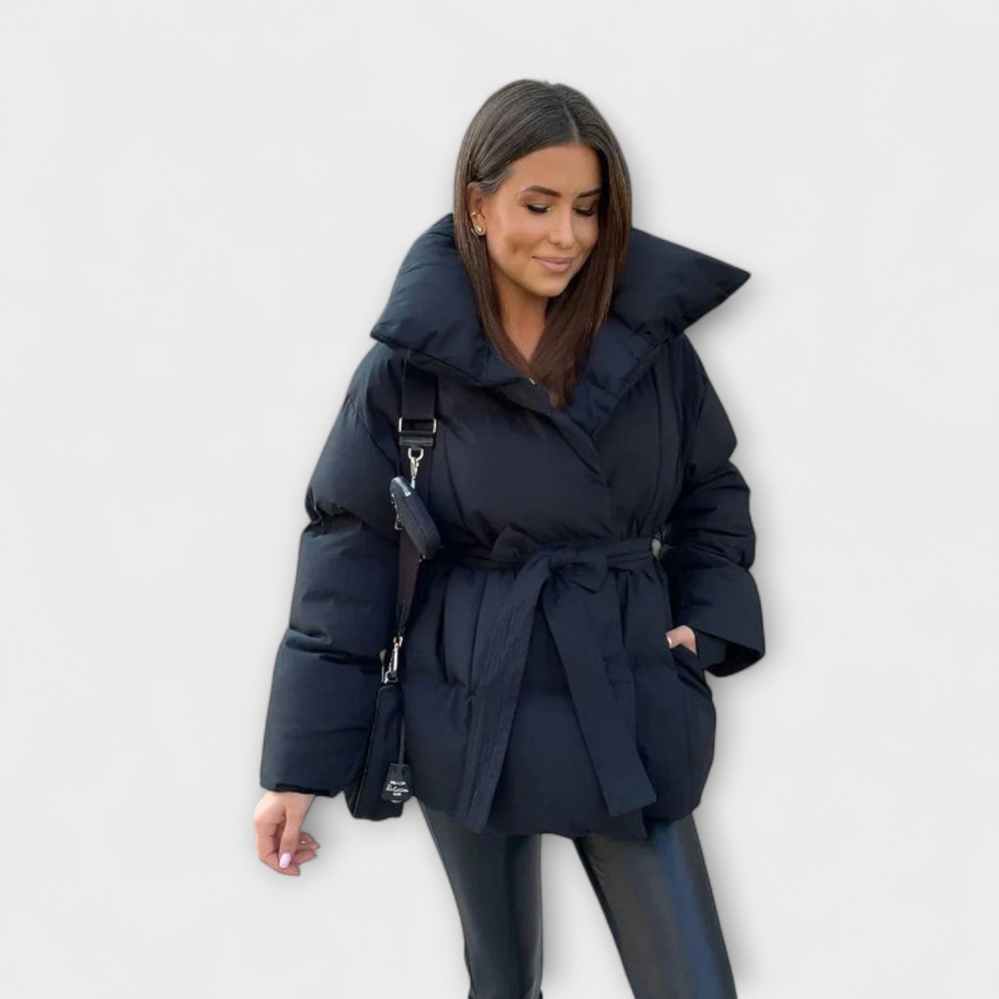 Alice | Cremefarbene elegante Winterjacke mit Kapuze
